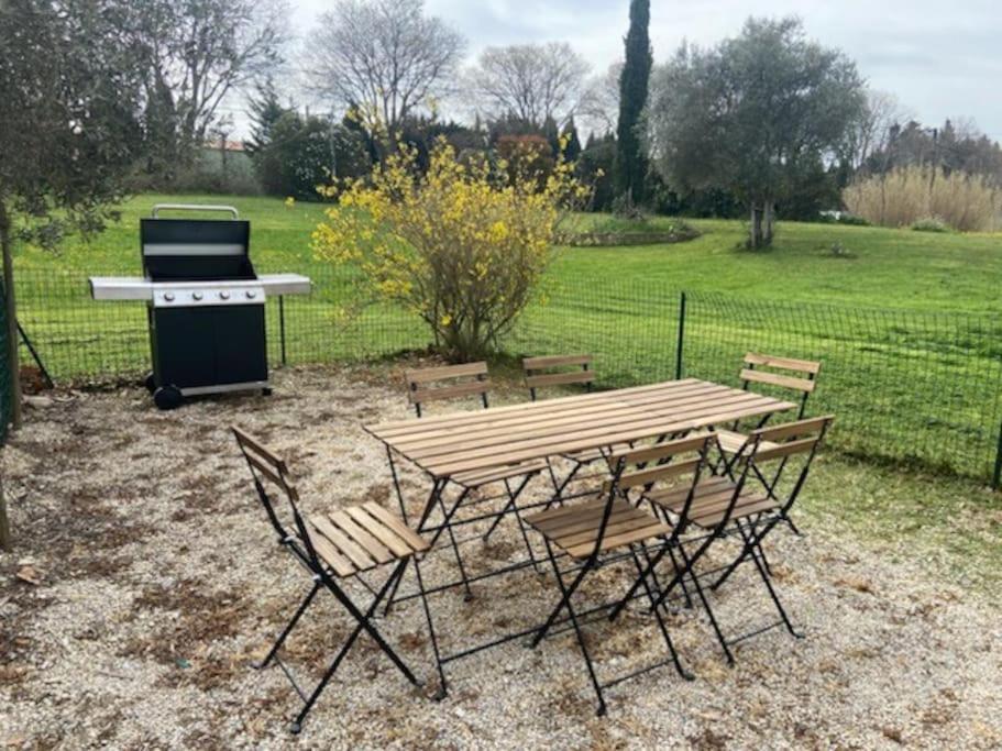 Appartement En Provence Châteaurenard Exteriör bild